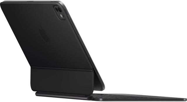 https://cdn.reebelo.com/pim/products/P-APPLEMAGICKEYBOARDFORIPADPRO11INCHM4/BLA-image-4.jpg