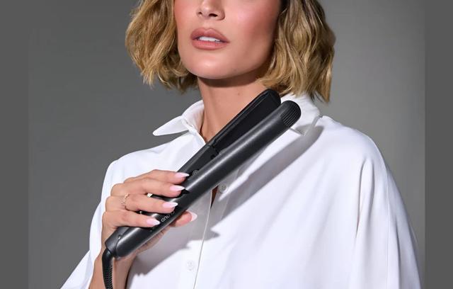 https://cdn.reebelo.com/pim/products/P-CLOUD9THETOUCHIRONHAIRSTRAIGHTENERC9T10/BLA-image-6.jpg
