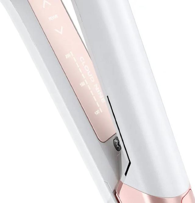 https://cdn.reebelo.com/pim/products/P-CLOUDNINETHEWIDEIRONHAIRSTRAIGHTENERC9PL10/WHI-image-1.jpg