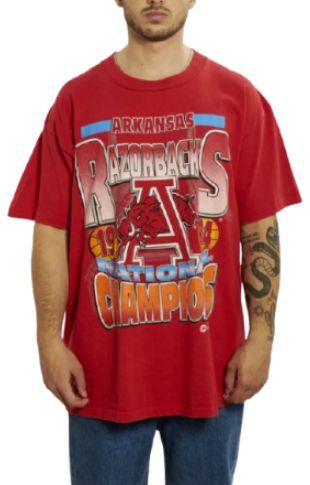 NCAA  University of Arkansas Razorbacks Tee L - Red - Excellent