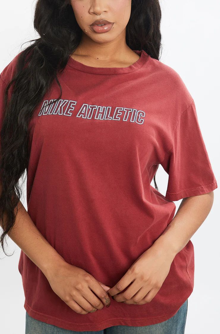 Nike Athletics Tee S - Red