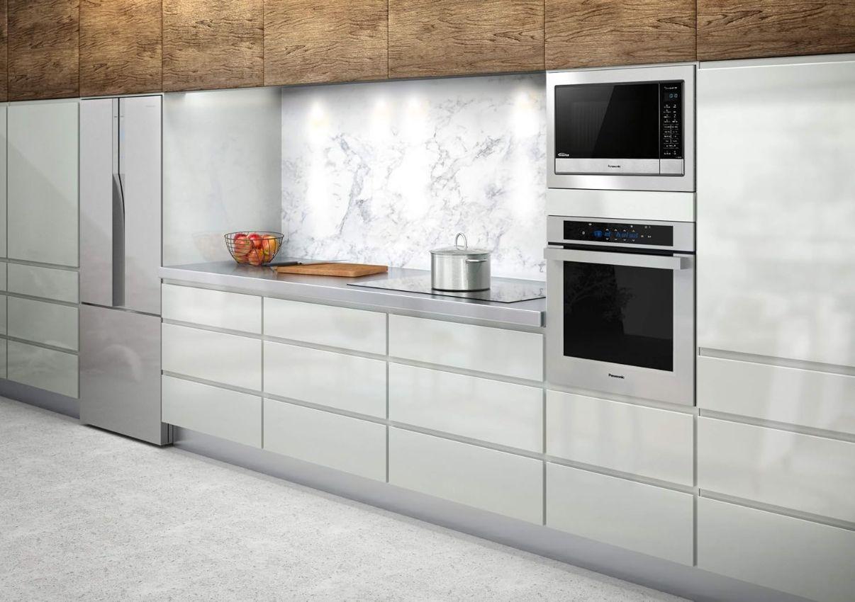 Panasonic NN-ST665B 32L Inverter Microwave Oven - Excellent - Silver/Black