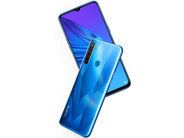 Realme 5 128GB in Crystal Blue in Premium condition