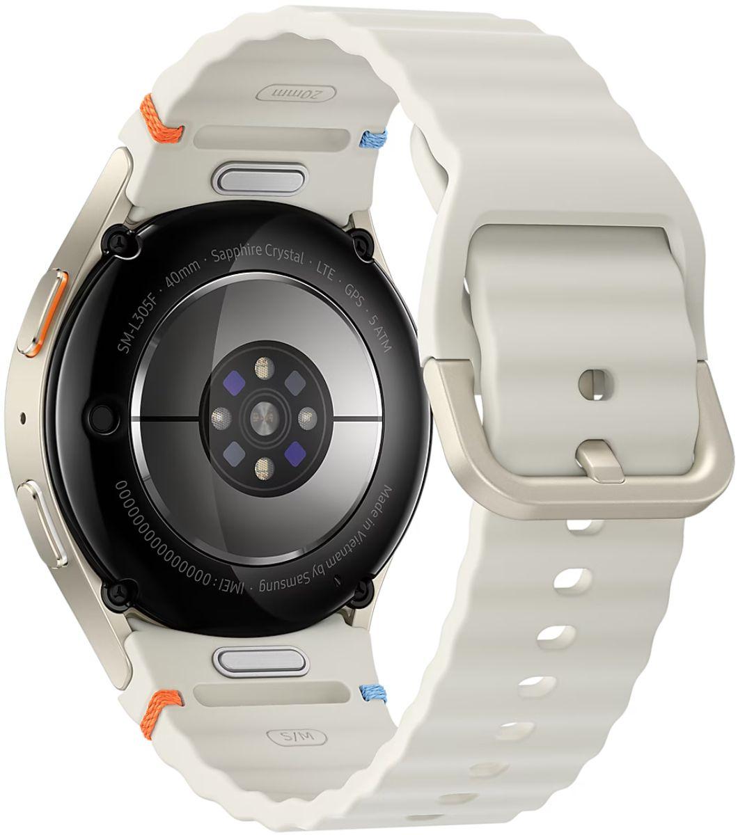 Galaxy Watch7 (Bluetooth) - 32GB - 40mm - Cream Aluminum Case with Cream Silicone Sport Band