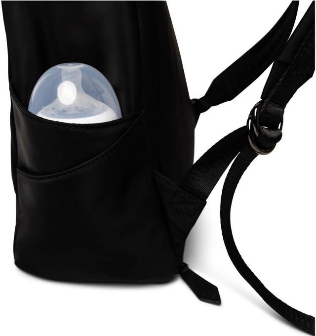 https://cdn.reebelo.com/pim/products/P-TOOTSANDCOEVERYTHINGSOLOBACKPACKCLASSICSIZE/BLA-image-3.jpg