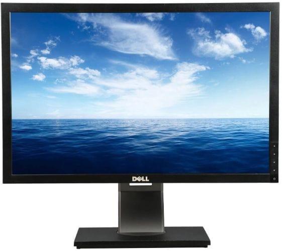 Dell  P2210T LCD Monitor 22" in Black in Excellent condition