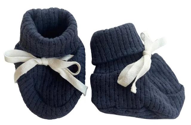 Rai & Co  Knitted Baby Booties in Navy in Premium condition