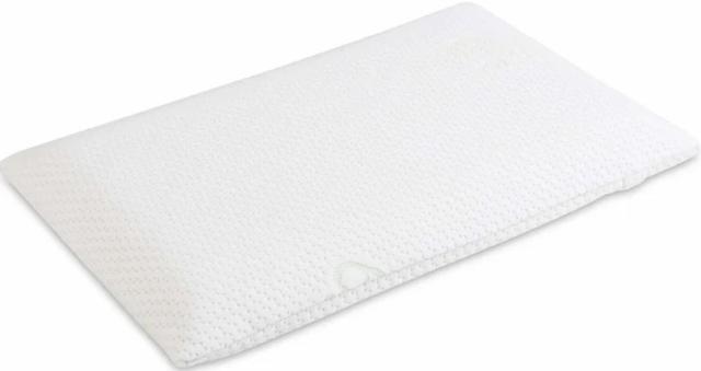 Comfy Baby  NewBorn Baby Pillow  in White in Premium condition