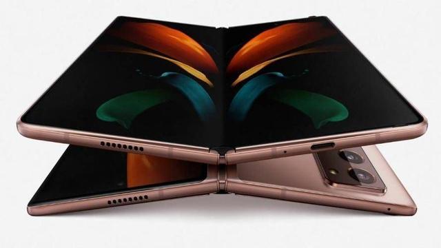 Galaxy Z Fold 2 5G 256GB in Mystic Bronze in Excellent condition