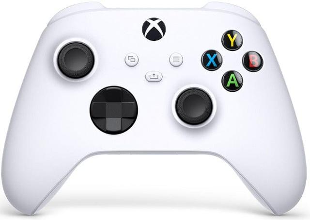 Microsoft  Xbox Wireless Controller in White in Pristine condition